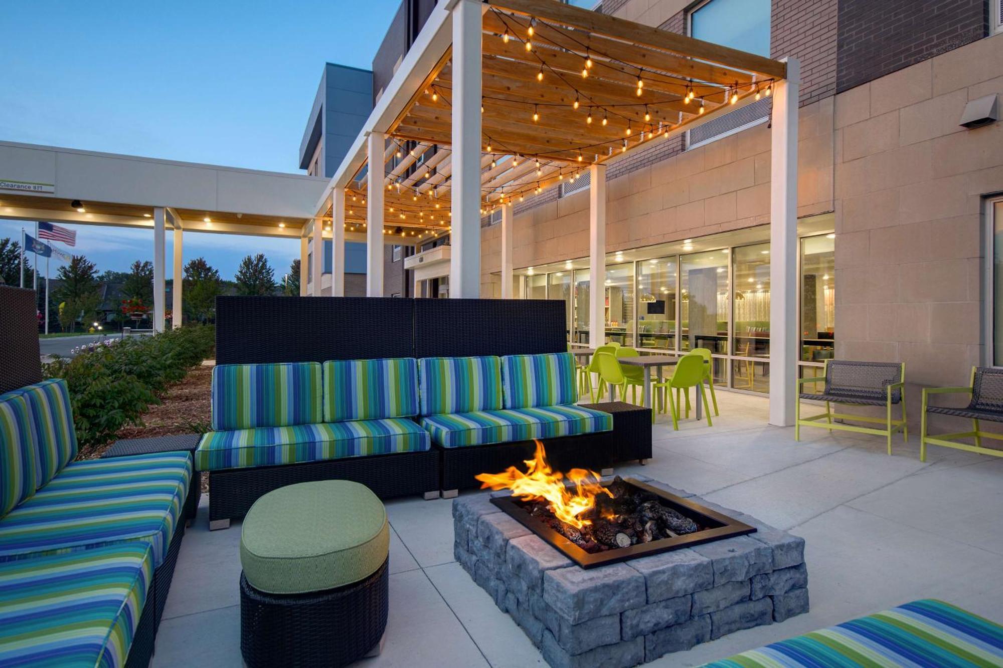 Home2 Suites By Hilton Grand Rapids Airport Kentwood Buitenkant foto